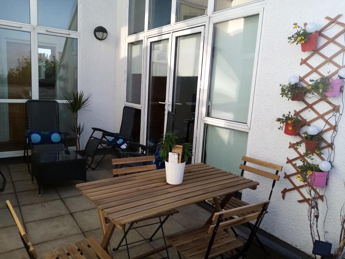 Hendon Central, Private Room Ensuite London Exterior photo